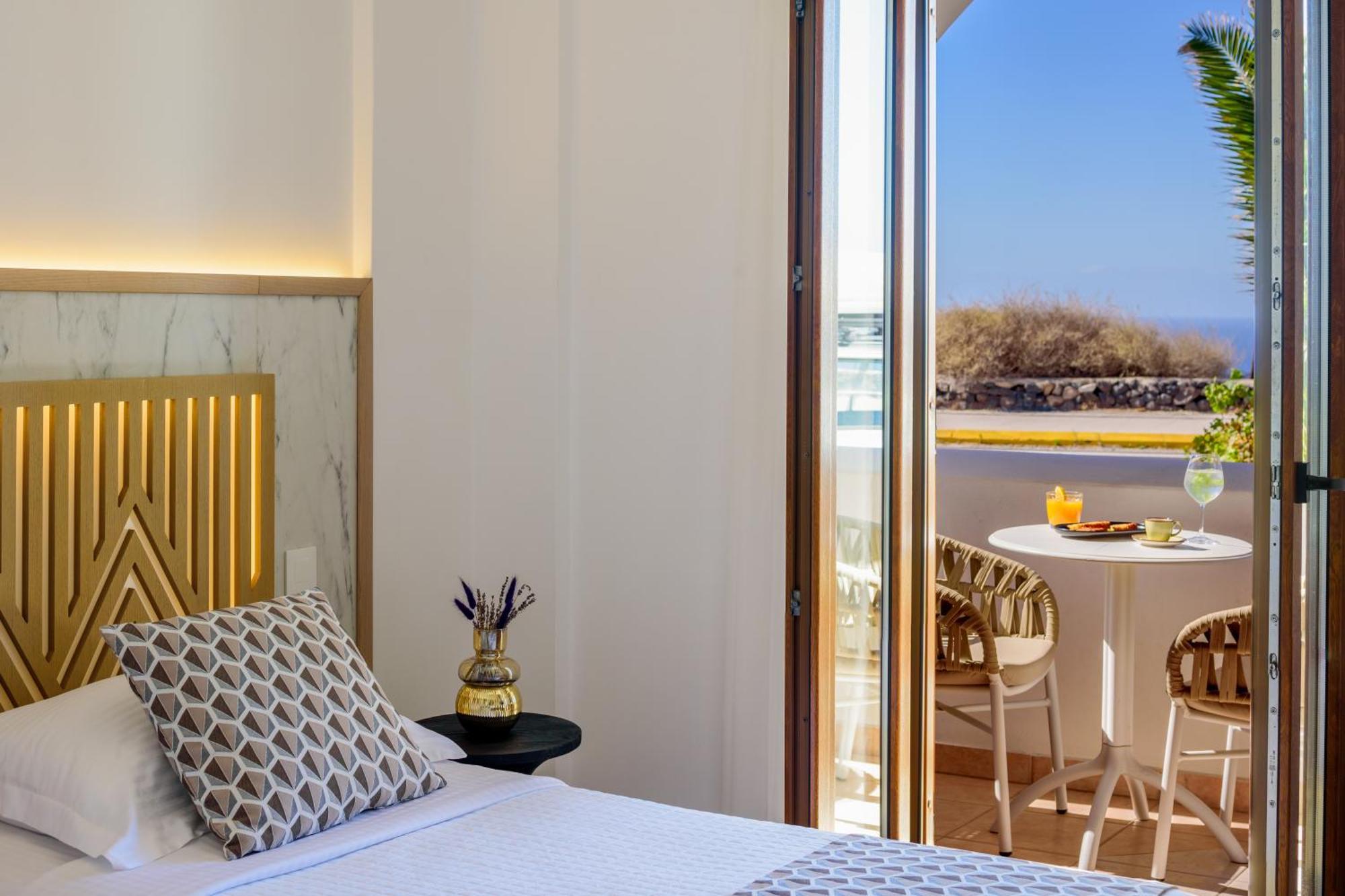 Astir Thira Hotel Fira  Zewnętrze zdjęcie