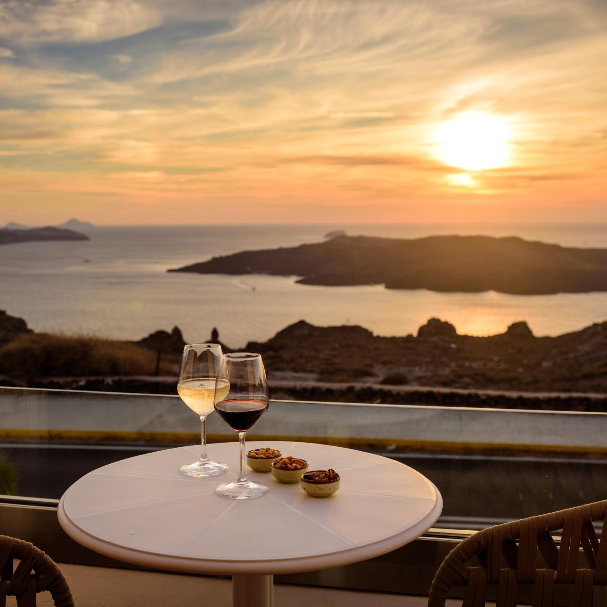 Astir Thira Hotel Fira  Zewnętrze zdjęcie